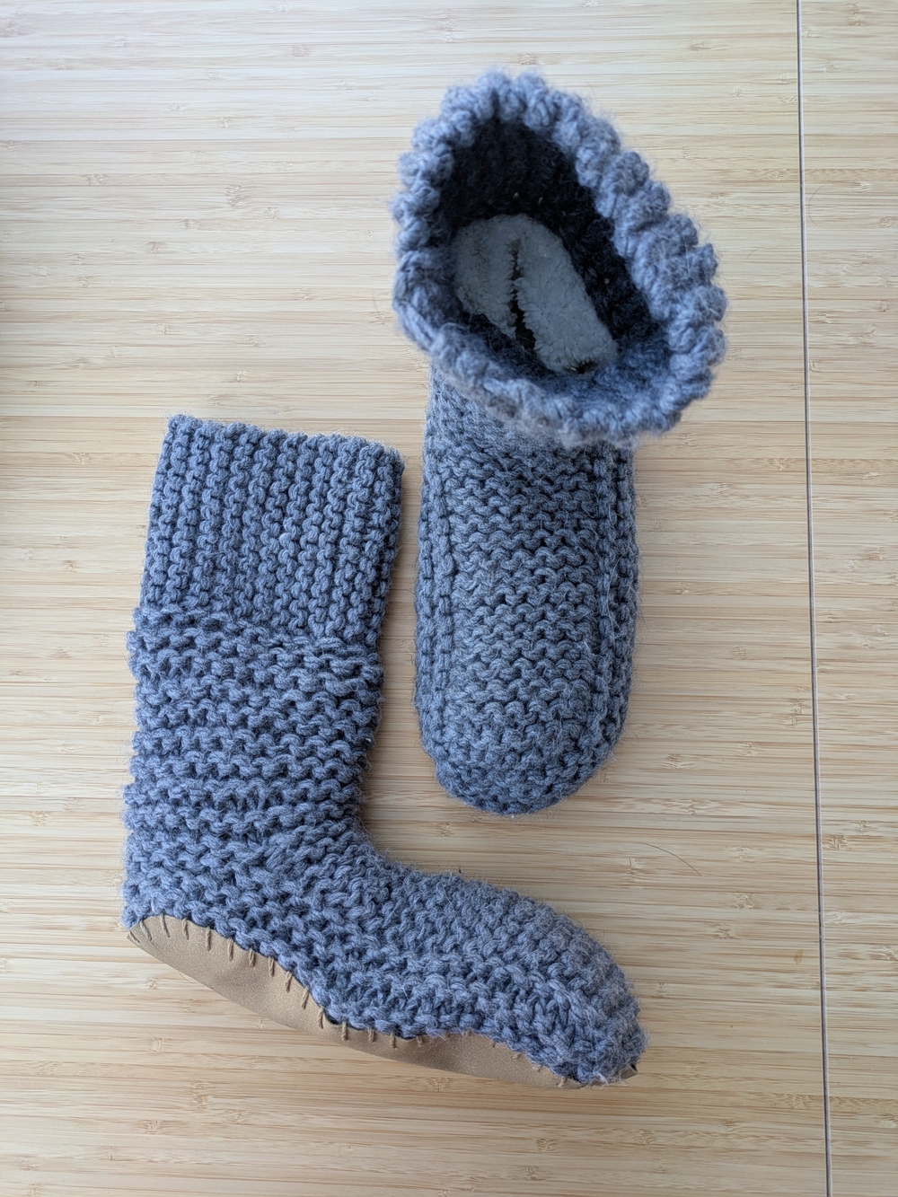 Plush-Lined Knit Women's Slipper Boots - Gray